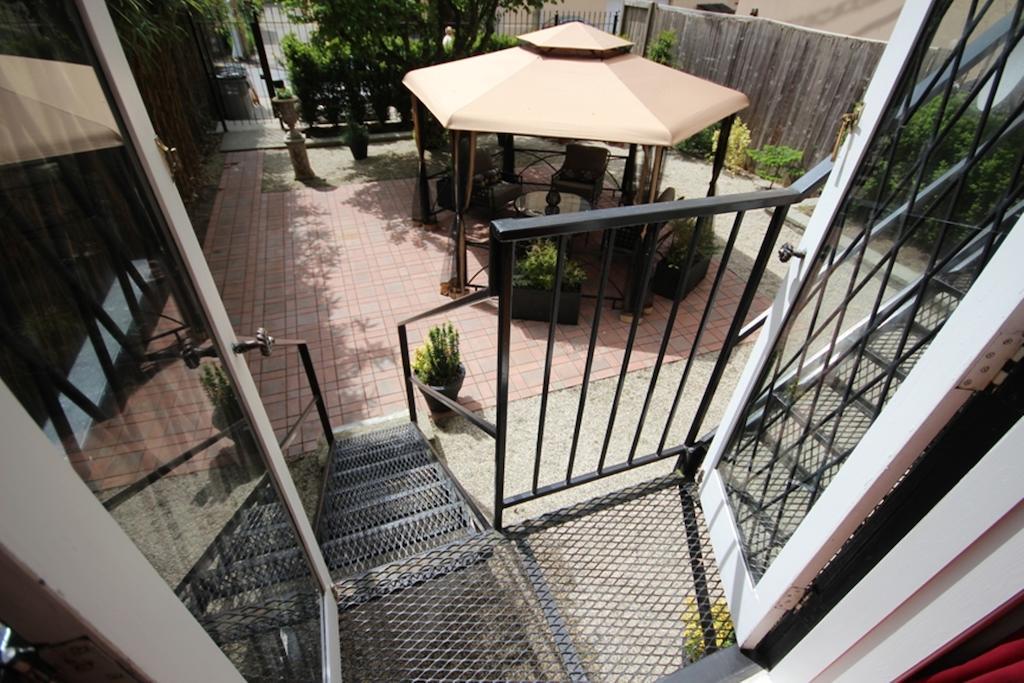 The English Bay Inn Langley Exterior photo