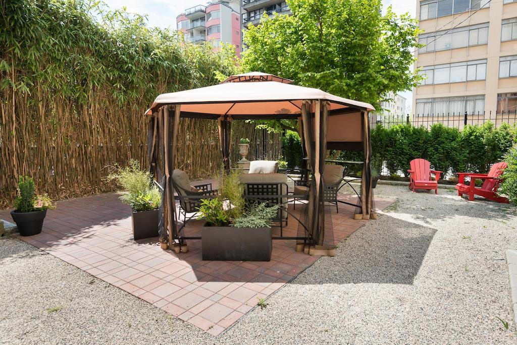 The English Bay Inn Langley Exterior photo