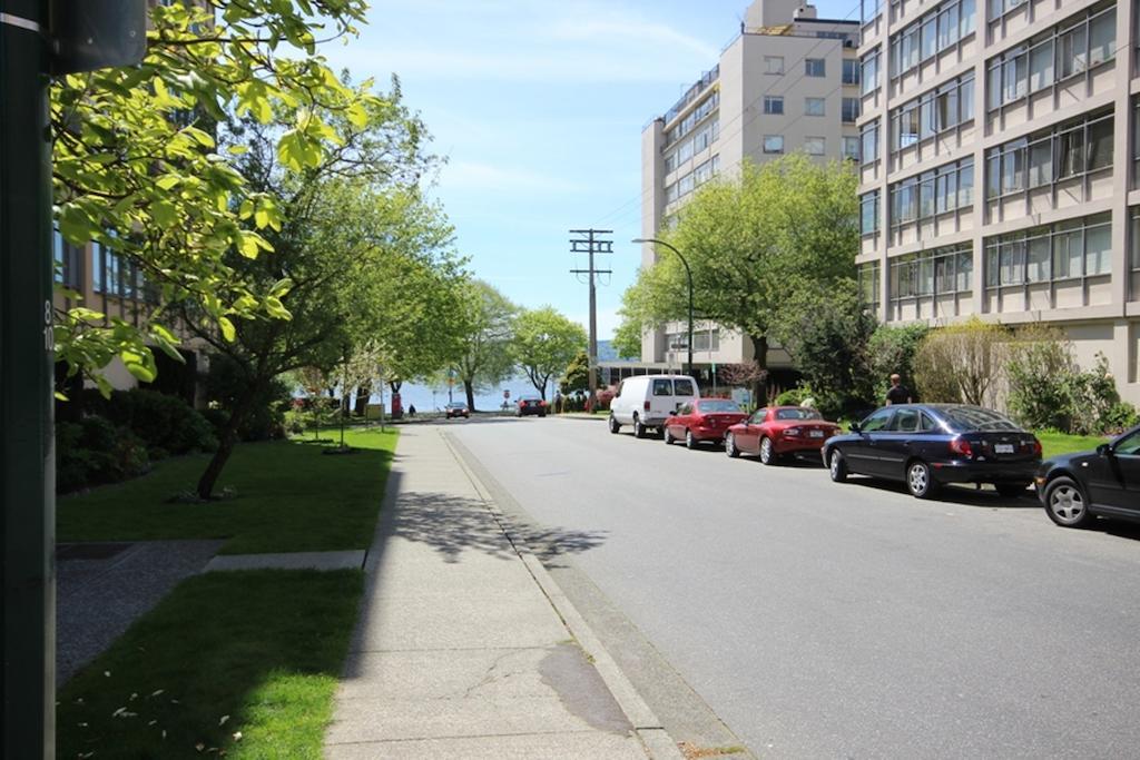 The English Bay Inn Langley Exterior photo